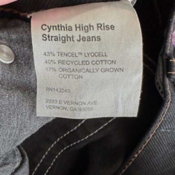 Reformation Cynthia High Rise Straight Jean In Colorado 26 - Picture 4 of 5